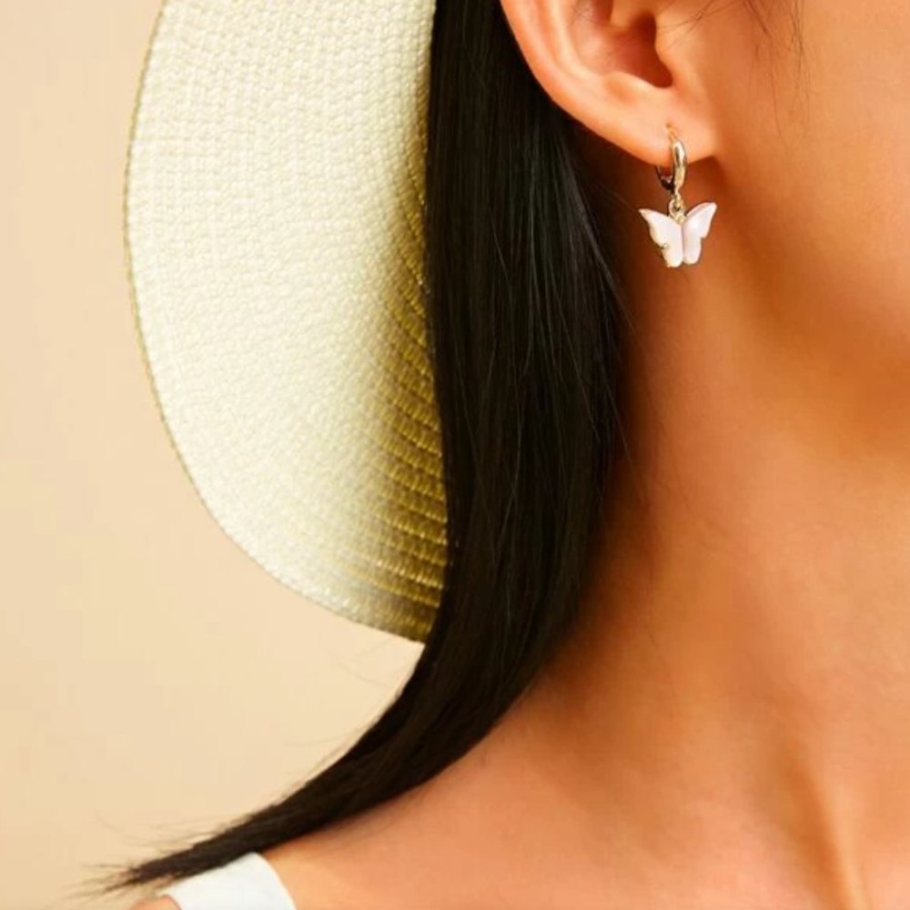 🎀3 for $21🎀 Valentine Butterfly Shaped Earring